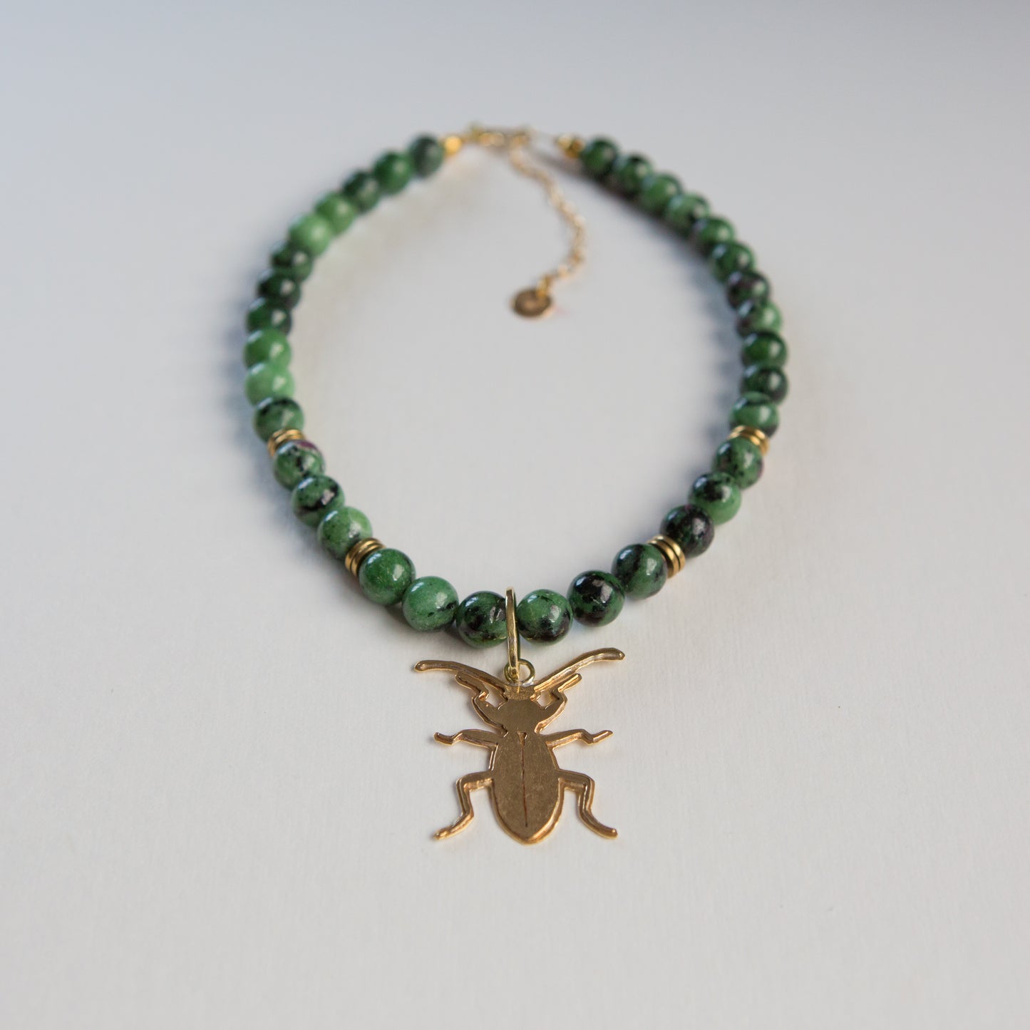 Collar Peorro Zoisita Rubi