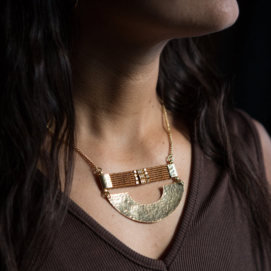 Collar Cleopatra Camel
