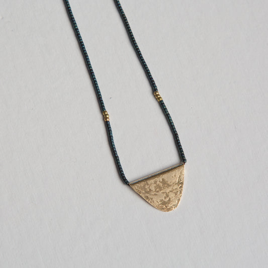 Collar Likan Noche