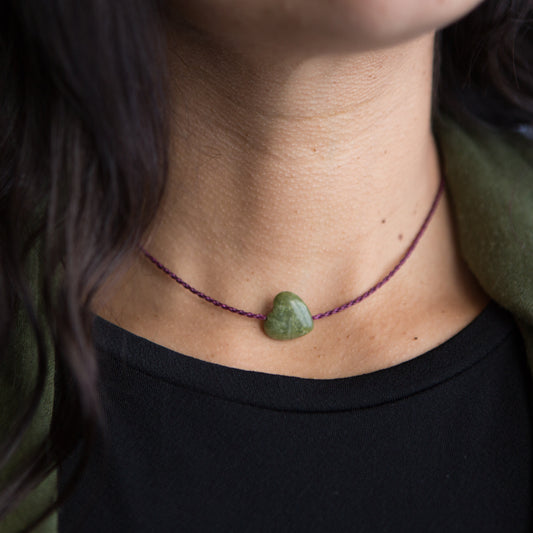 Collar Corazón Jaspe Verde Concho Vino
